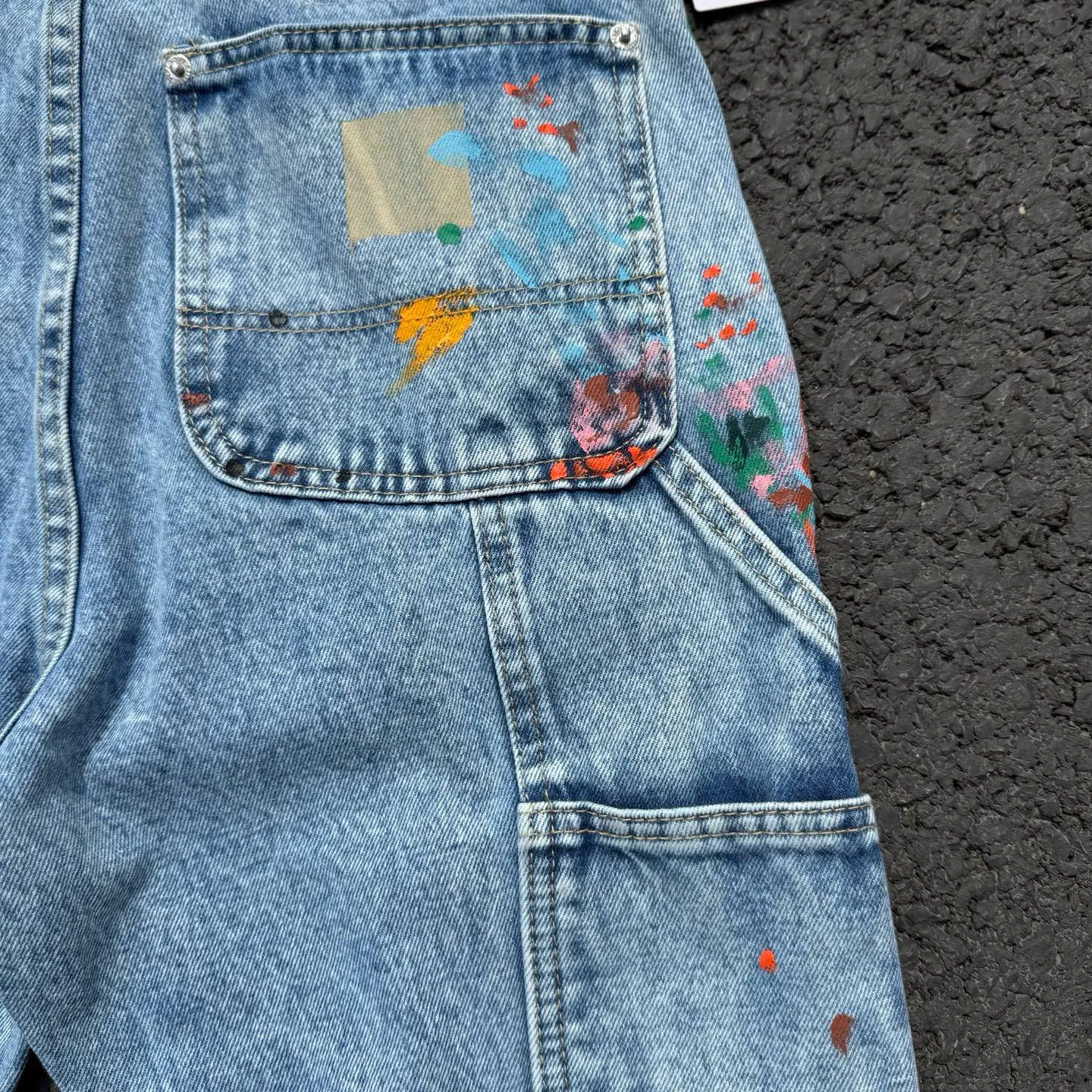 #8163 P250💰 Independent GALLERY DEPT. Vintage splicing loose washed flared jeans - truly restore the ultimate texture of Vintage - original hardware accessories washed and other elevators, QR code analysis are all purchased from the original factory, high degree of restoration, you are welcome to compare the products~ - three-dimensional version loose and comfortable without picking the body shape taller and slimmer factory Seiko original factory quality control same style for men and women can be matched with couples Versatile recommendation Necessary jeans for all seasons -Size: 28 30 32 34 36